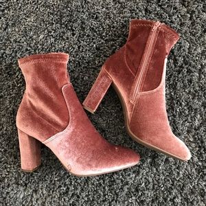 NWOT Blush Velvet Booties